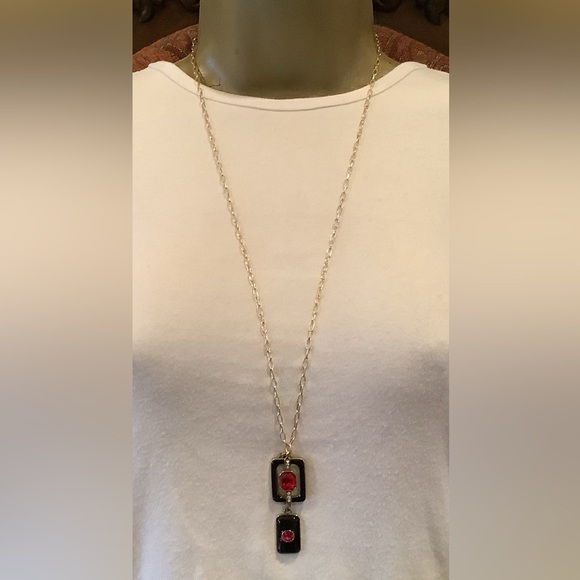Heidi Daus Black, Gold, and Red Art Deco Pendant. - Picture 4 of 9